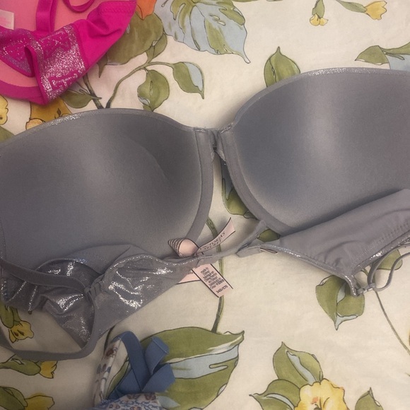 Victoria secret 34d bra bundle like New - Picture 4 of 15